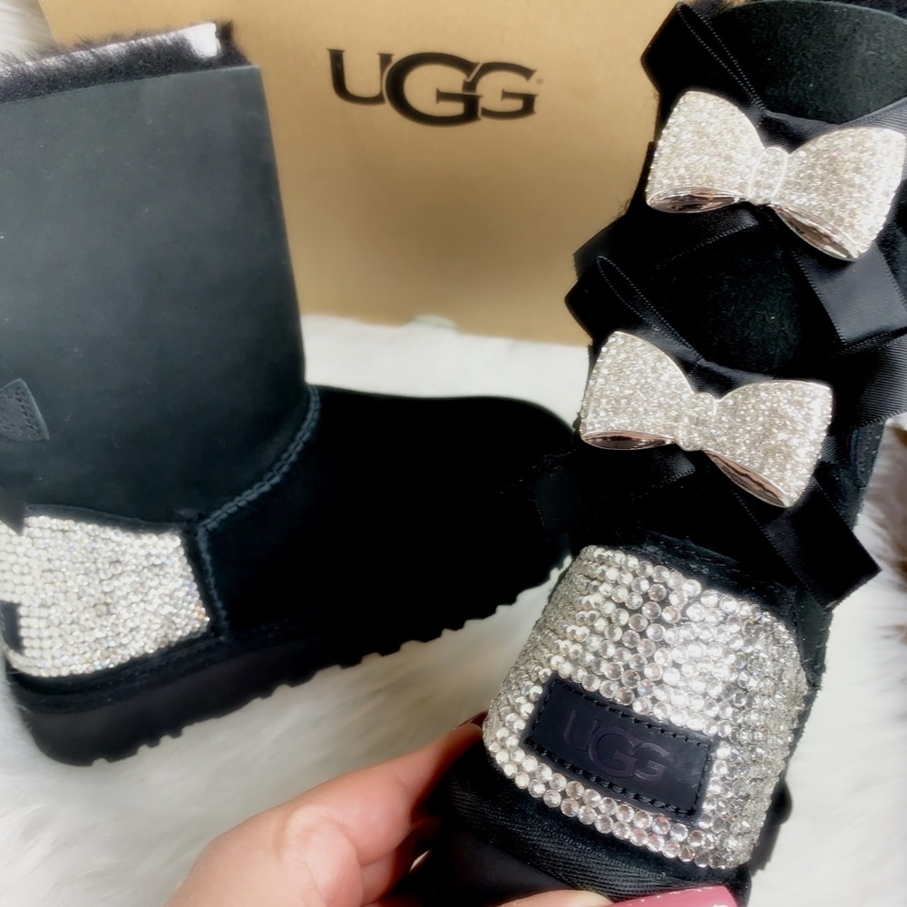 Girls Swarovski Crystals Custom Bailey Bow Ugg Boots With Crystal Bows